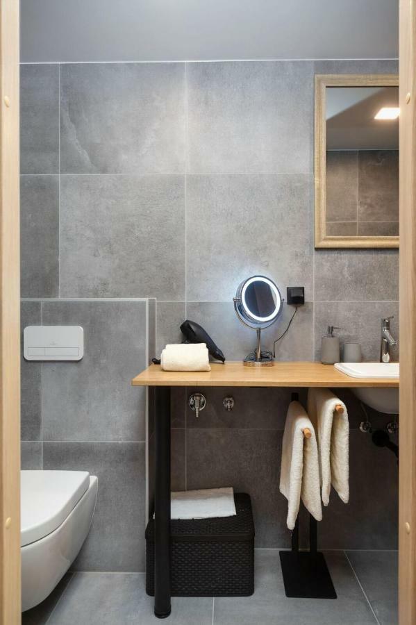 Apartamento Estonian Design Flat Next To Old Town Tallin Exterior foto
